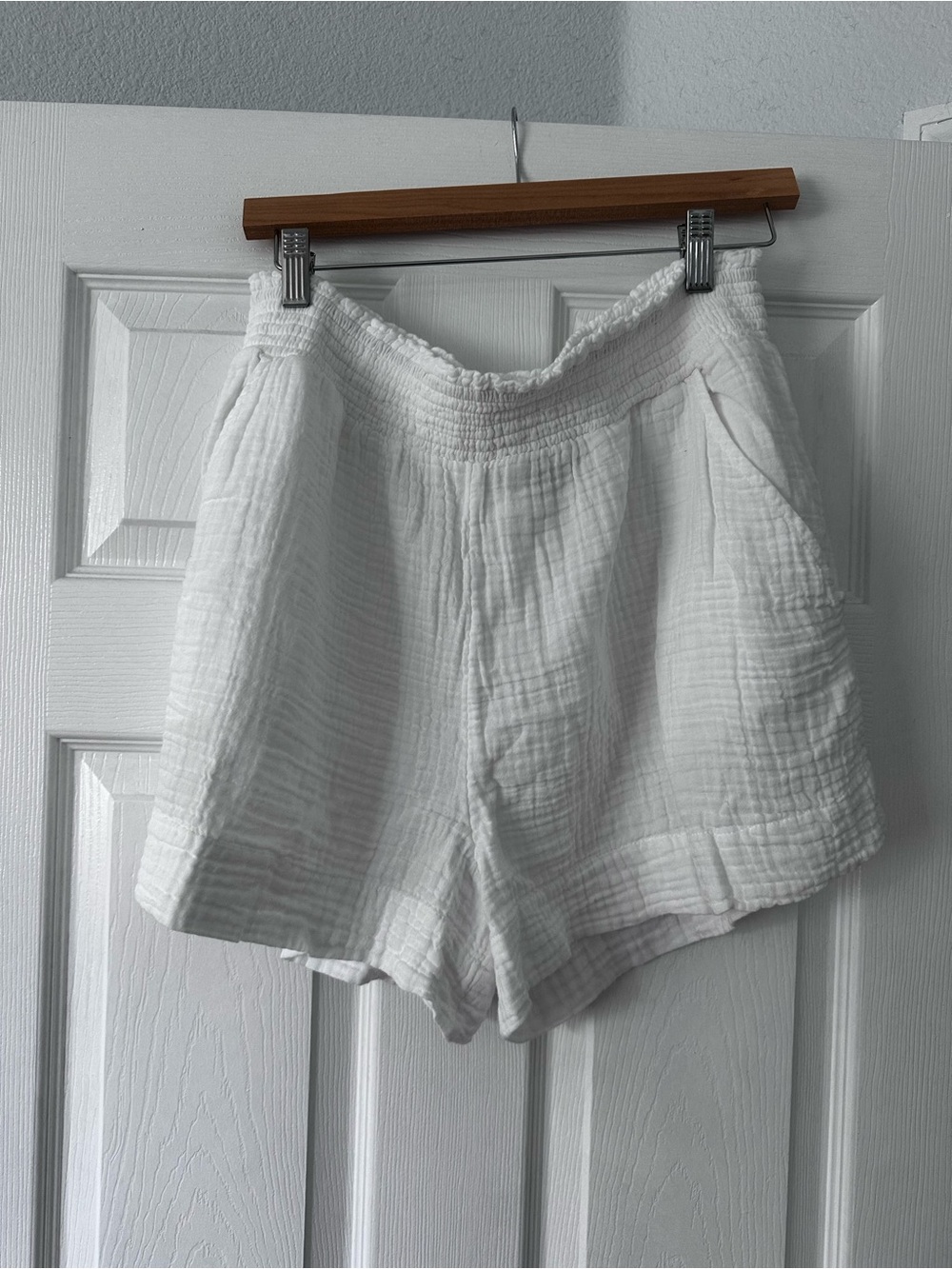 Faherty White Gauze Beach Coverup Shorts